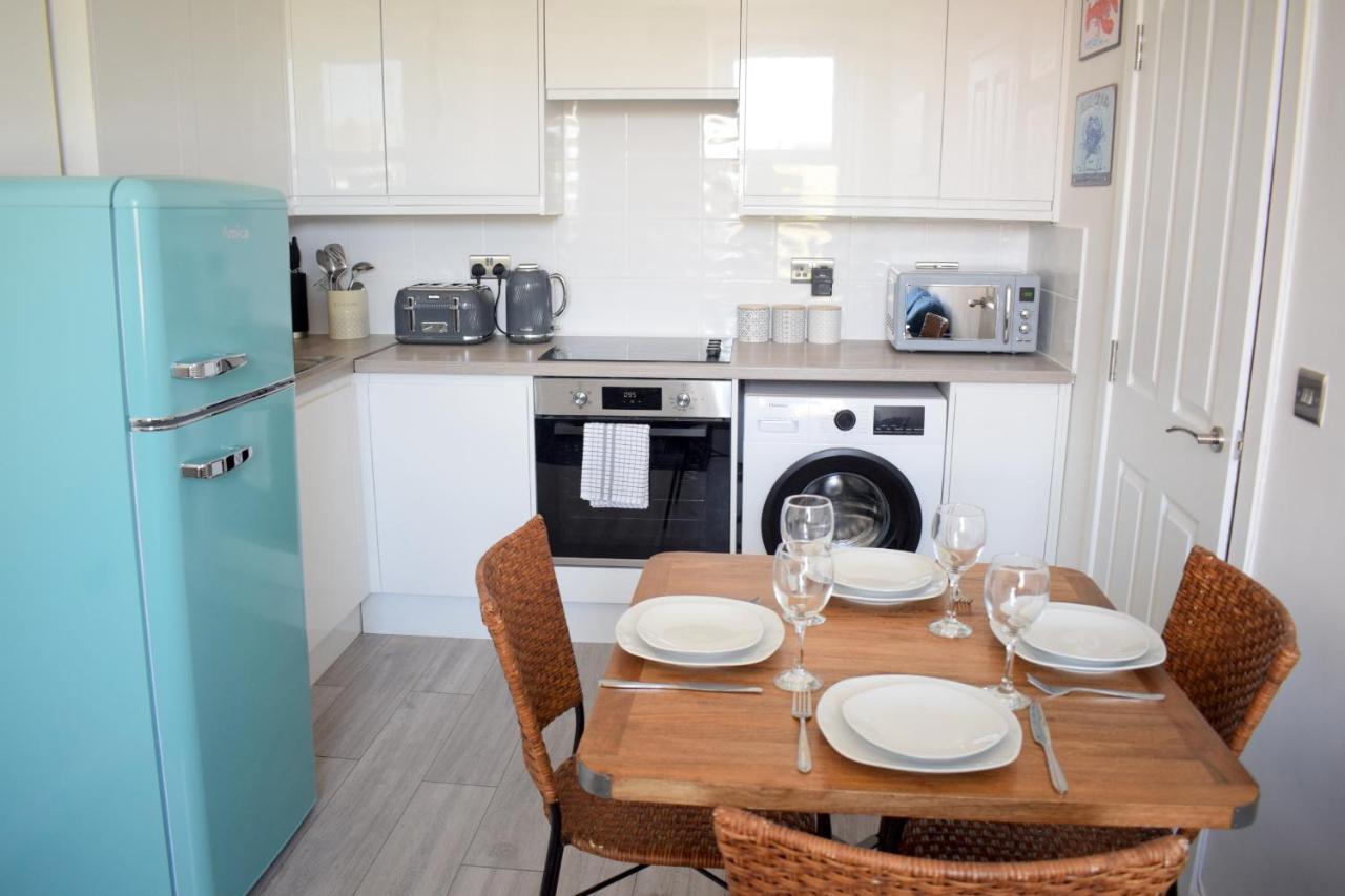The Bay Beach Apartments Bournemouth Luaran gambar