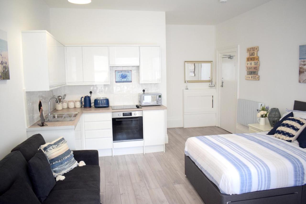 The Bay Beach Apartments Bournemouth Bilik gambar