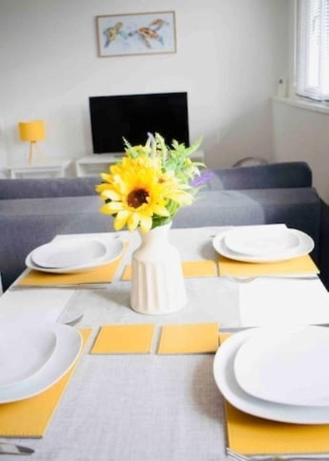 The Bay Beach Apartments Bournemouth Bilik gambar